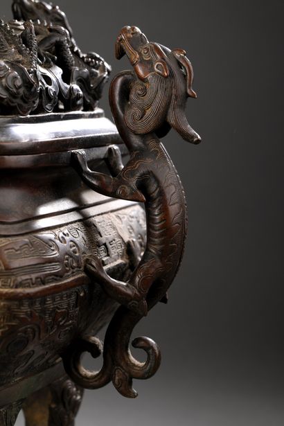 CHINA, 20th century
Quadripod incense burner...
