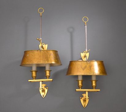 * Pair of neoclassical sconces
In brass,...