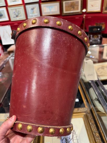 Hermès
Bucket-shaped wastepaper basket in...
