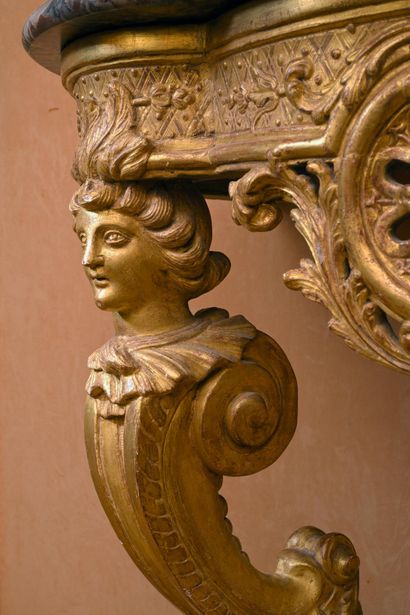 * Regency-period carved and gilded wood console...