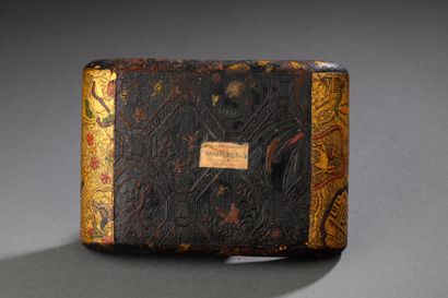 Japanese-style inkwell by l'Escalier de Cristal
Decorated...