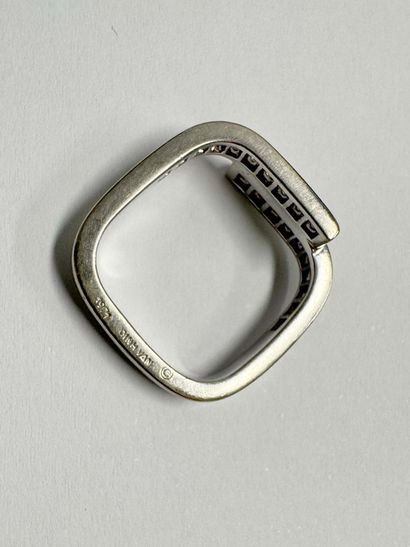 DINH VAN
BAGUE ornée de diamants brillantés,...