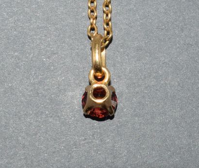 DEMI-PARURE en or jaune 18k (750/°°), composée...