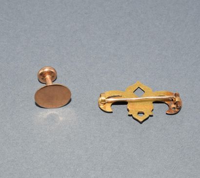 LOT en or jaune 18k (750/°°) composé d’une...