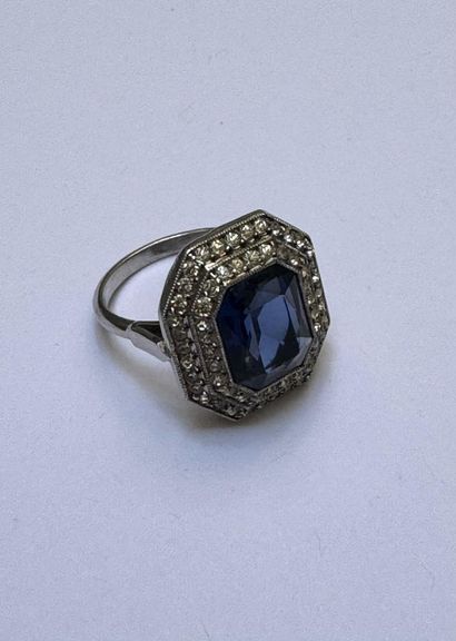 BAGUE ART DECO en argent (925/°°) sertie...