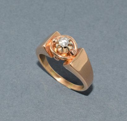 BAGUE CHEVALIERE en or jaune 18k (750/°°)...