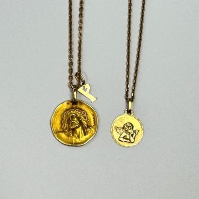 Lot de 2 CHAINES et 2 MÉDAILLES en or jaune...
