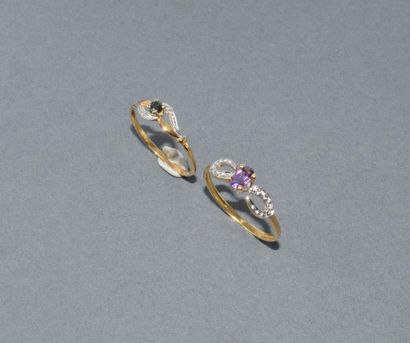 Lot de 2 BAGUES en or jaune 18k (750/°°),...