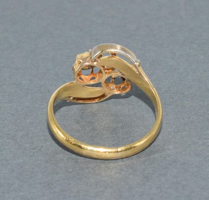 BAGUE ANCIENNE en or jaune 18k (750/°°) ornée...