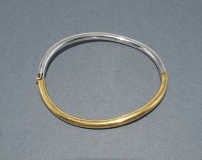 BRACELET JONC ouvrant or jaune et blanc 18k...