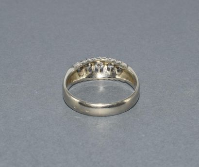 BAGUE jarretière originale en or blanc 18k...
