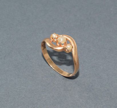 BAGUE TOURBILLON en or jaune 18k (750/°°)...