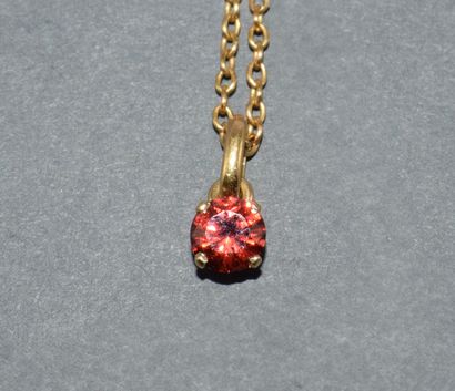 DEMI-PARURE en or jaune 18k (750/°°), composée...