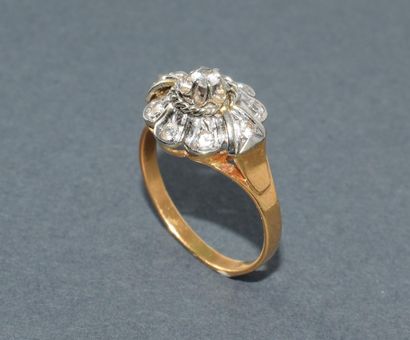 BAGUE Marguerite en or jaune et blanc 18k...