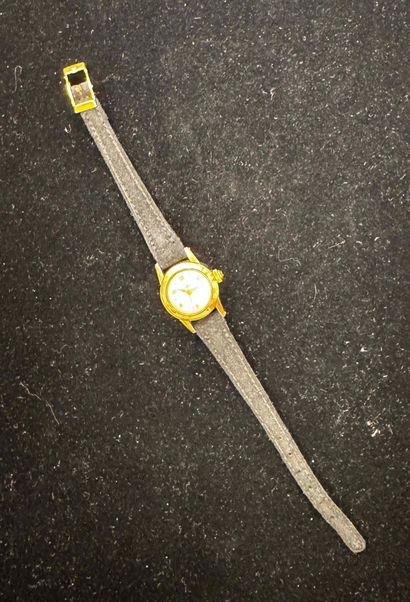 ETERNA MATIC
Montre de dame ronde et bracelet...