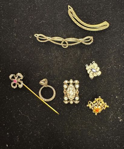 LOT DIVERS dont marcassites, strass, etc...