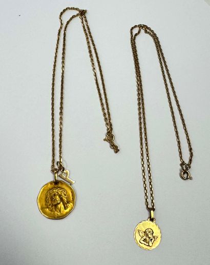 Lot de 2 CHAINES et 2 MÉDAILLES en or jaune...