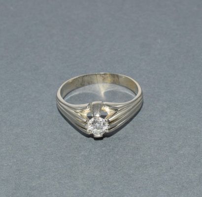 BAGUE chevalière d'homme en or blanc 18k...