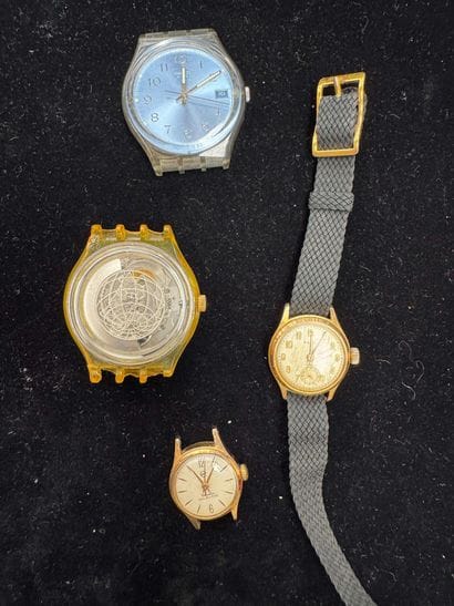 SONY INCABLOC
Montre de dame ronde, bracelet...