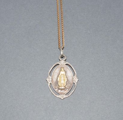 CHAINE en or jaune 18k (750/°°) maille gourmette...