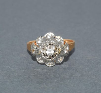 BAGUE Marguerite en or jaune et blanc 18k...
