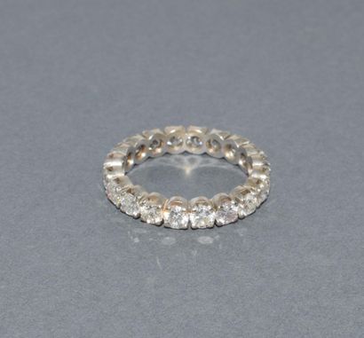 ALLIANCE AMERICAINE en or blanc 18k (750/°°)...