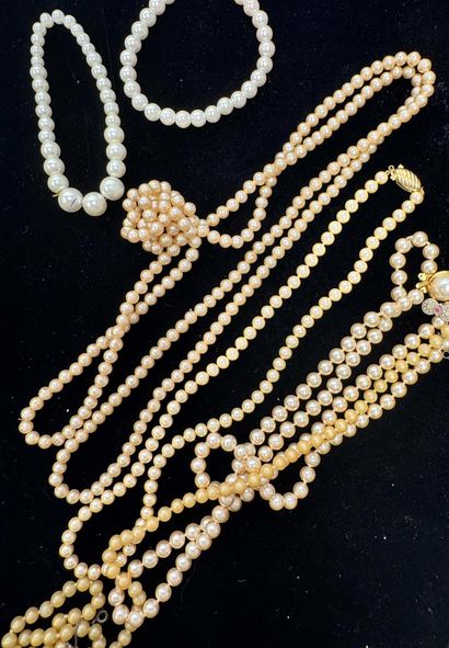 FANTAISIE - ENSEMBLE de colliers, bracelets...