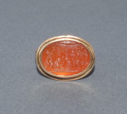 BAGUE or jaune 18k (750/°°) ornée d’une intaille...
