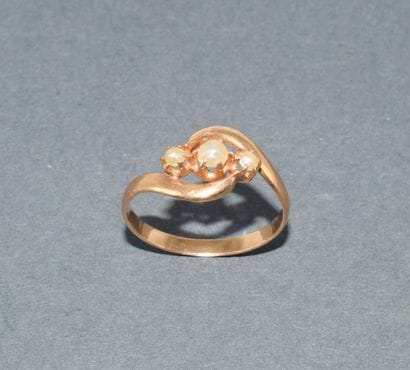 BAGUE TOURBILLON en or jaune 18k (750/°°)...