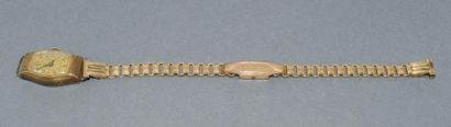 MONTRE boitier en or jaune 18k (750/°°) et...