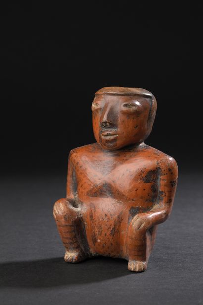 Anthropomorphic vase representing a small
hands...