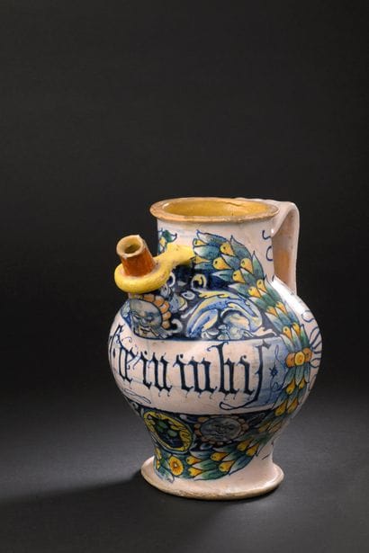 Deruta
Majolica dish with polychrome decoration...