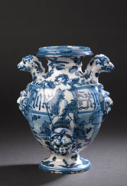 Savona
Two-handled baluster vase in the shape...