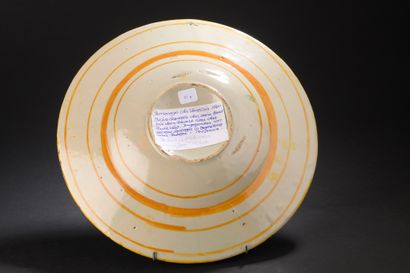 Venice
Tondo dish in majolica with polychrome...