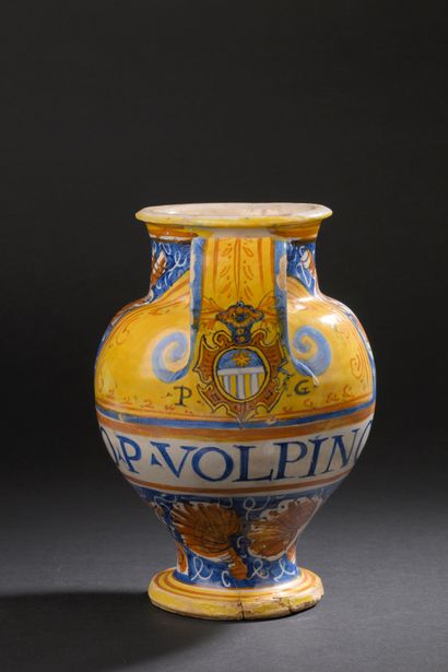 Castel Durante
A majolica dish with polychrome...