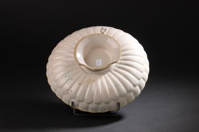 Italy
Crespina bowl with polychrome decoration...