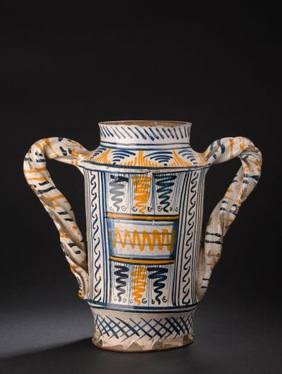 Deruta (attributed to)
Albarello with two...