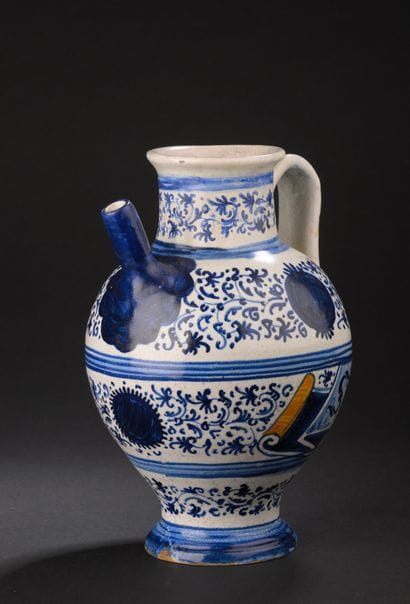 Faenza
Earthenware dish with blue monochrome...
