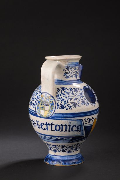 Faenza
Earthenware dish with blue monochrome...