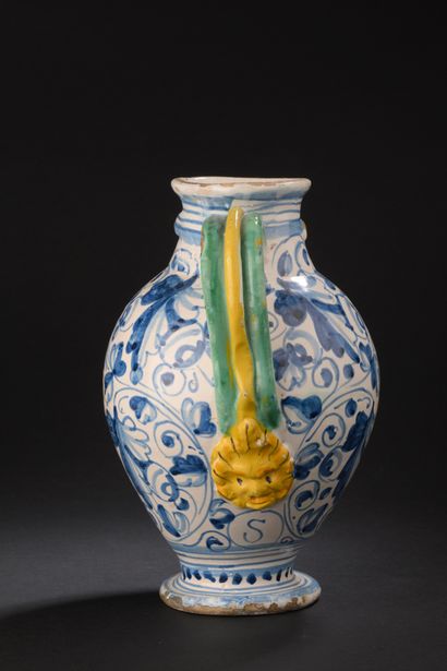 Montelupo
Earthenware dish with polychrome...