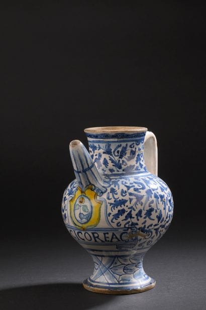 Italy
Majolica peg with blue monochrome decoration...