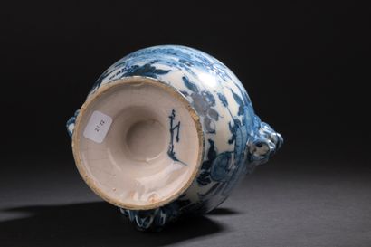 Savona
Two-handled baluster vase in the shape...