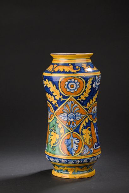 Faenza
Slightly curved cylindrical majolica...