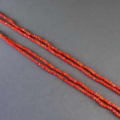 LONG SAUTOIR double rang de petites perles...