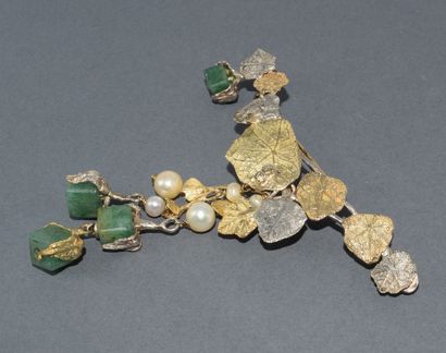 BROCHE en or jaune 18k (750/°°) et argent...