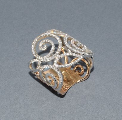 BAGUE or jaune et blanc 18k (750/°°) la partie...