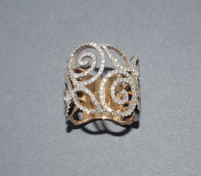 BAGUE or jaune et blanc 18k (750/°°) la partie...