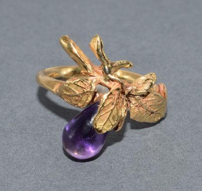 BAGUE en or jaune 18k (750/°°) ornée d’un...