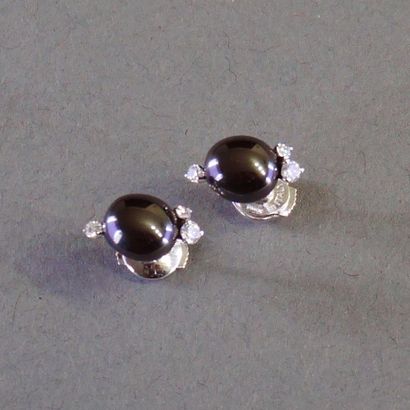 POMELLATO
PAIRE DE BOUCLES D'OREILLE en or...