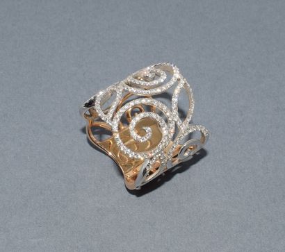 BAGUE or jaune et blanc 18k (750/°°) la partie...